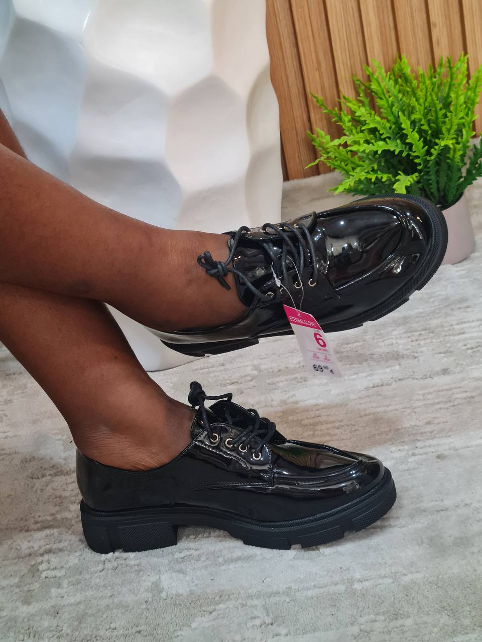 eternal love shoe with lace - black
