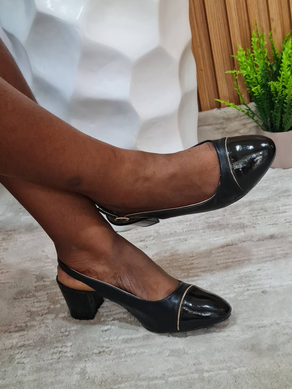 karen scott block heel shoe - black