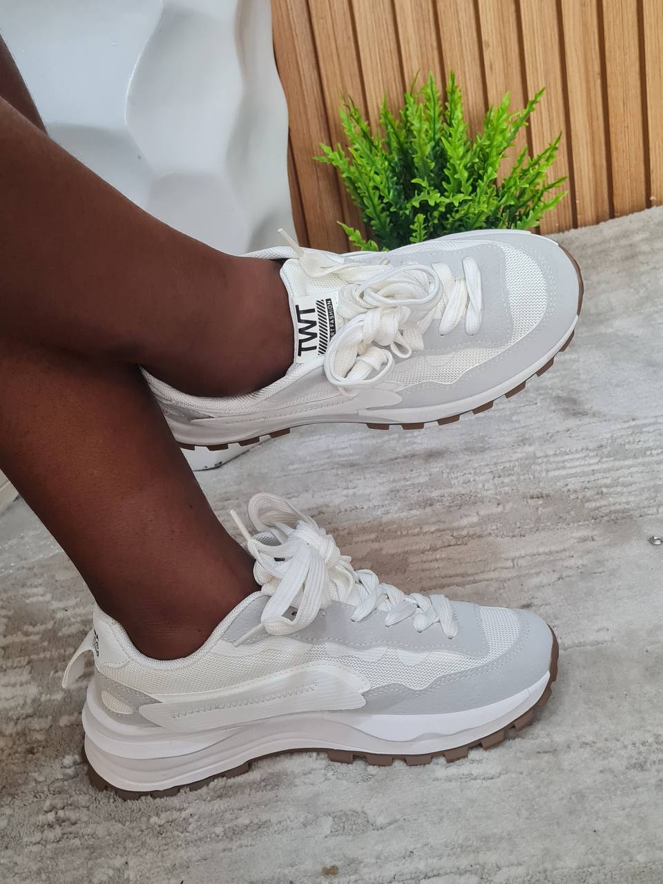 twt sneakers - white
