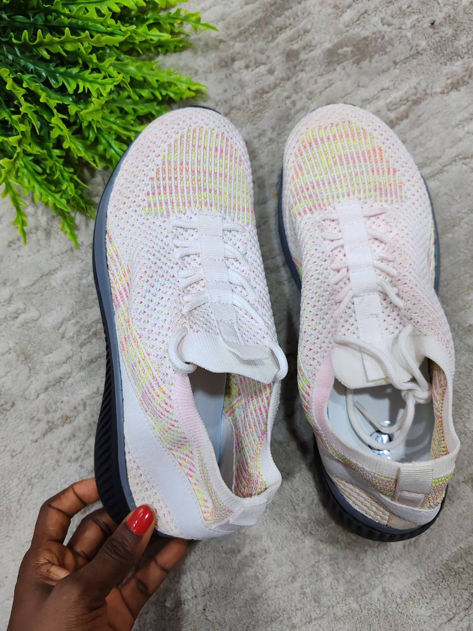 free walk sneakers - black sole