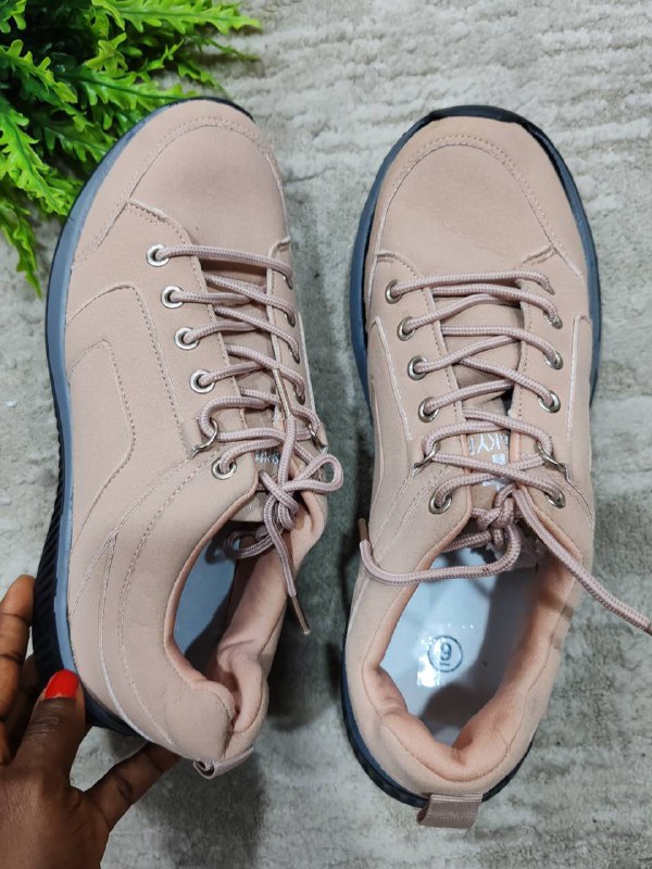 sneaky pair + pink