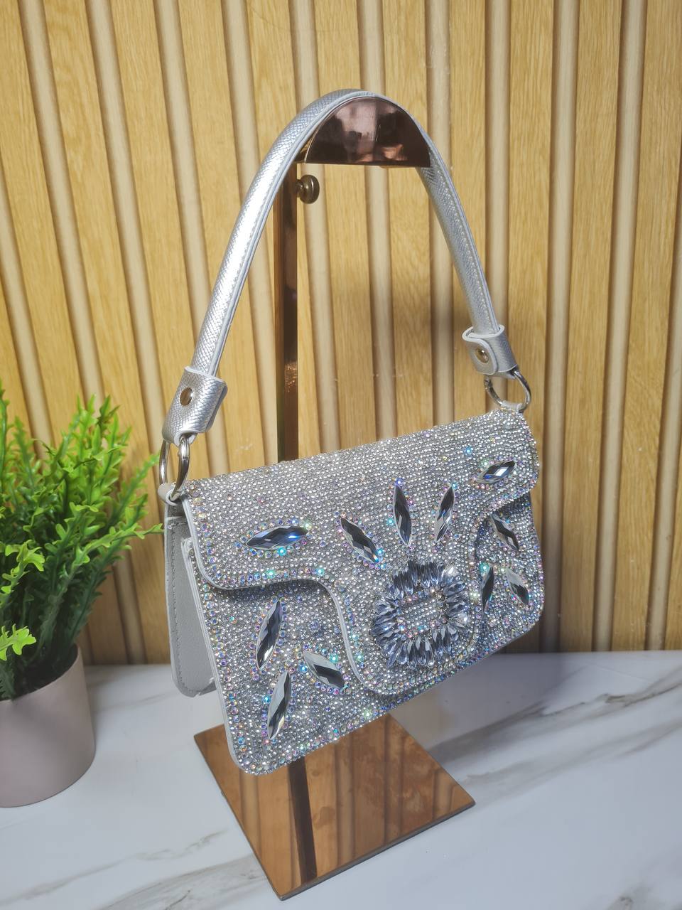 party purse htf865 -silver