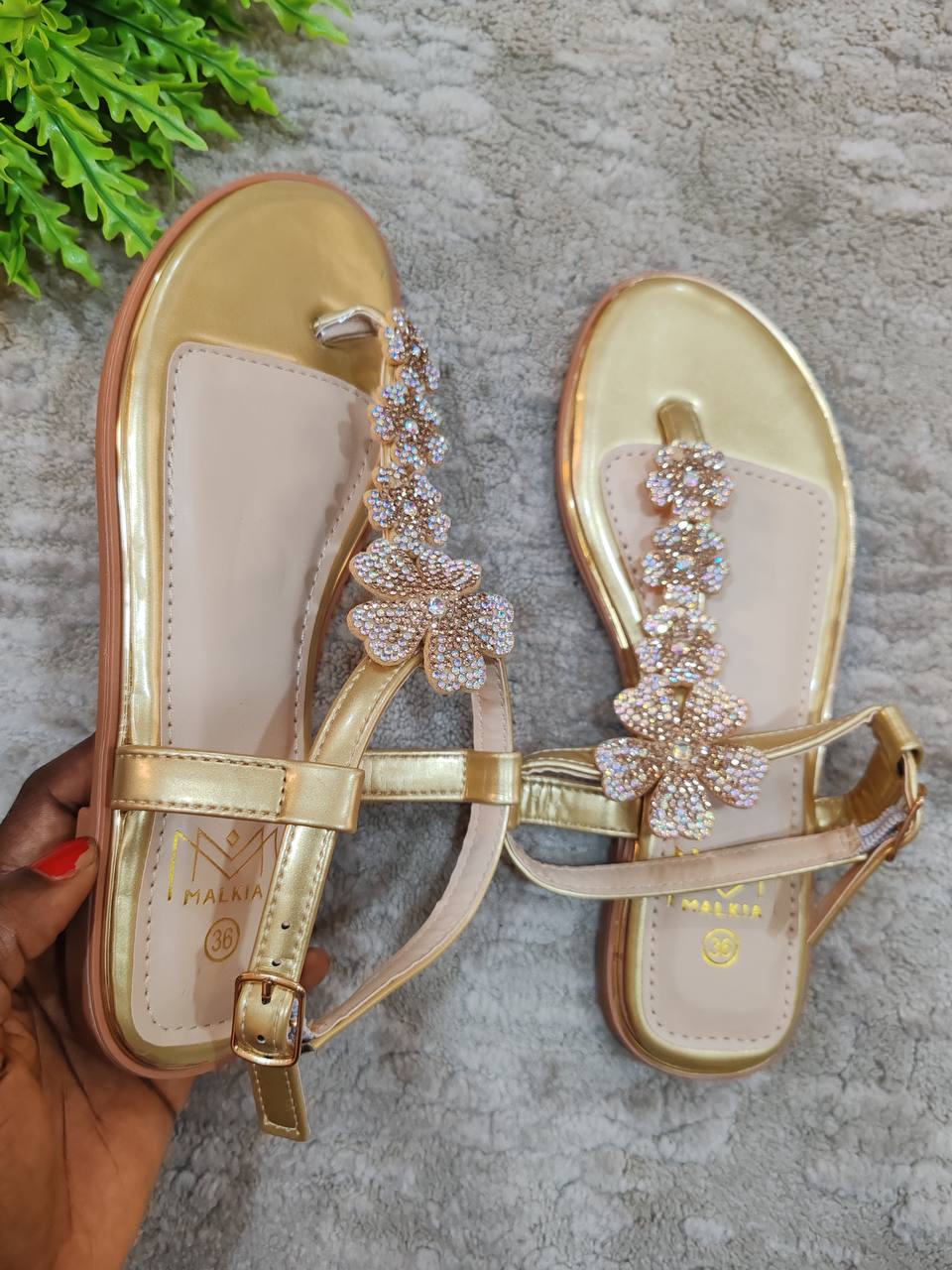 malkia flat sandal - gold