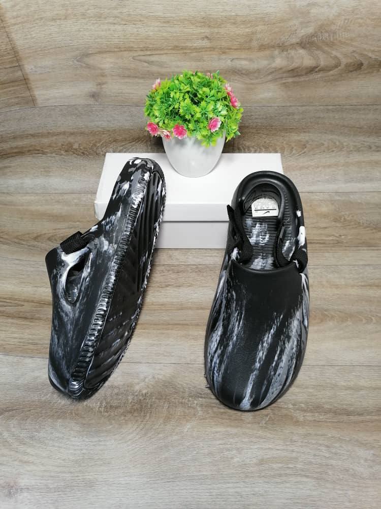 croc sandal - black/white