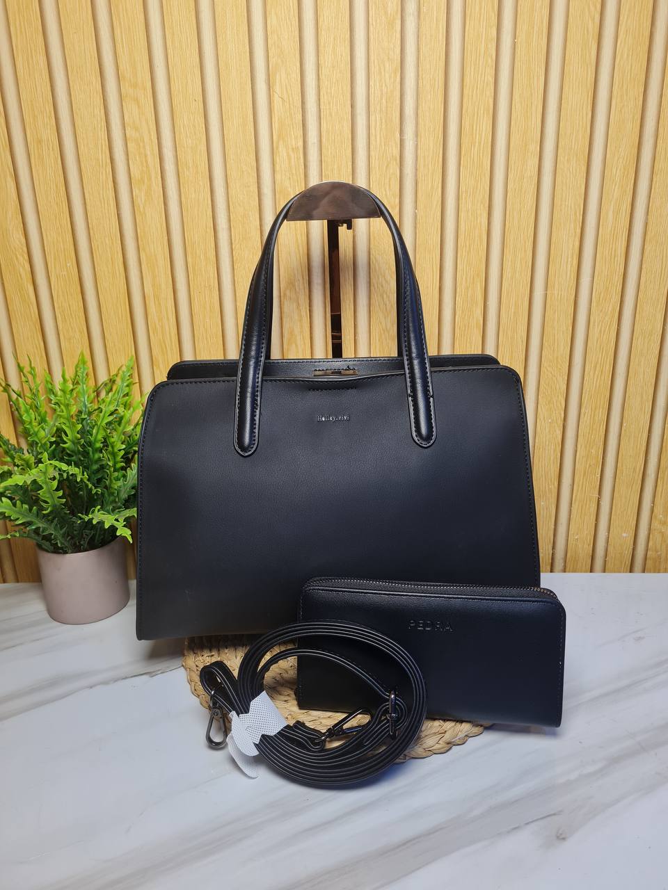 holly vivi handbag 1061 - black