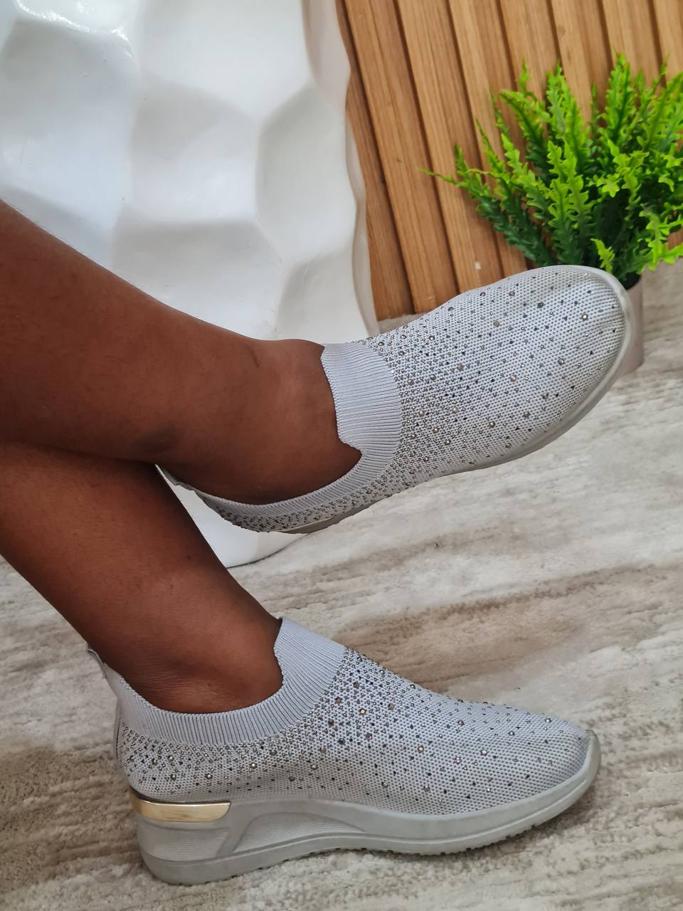 fabric wedge sneakers with gold design - grey