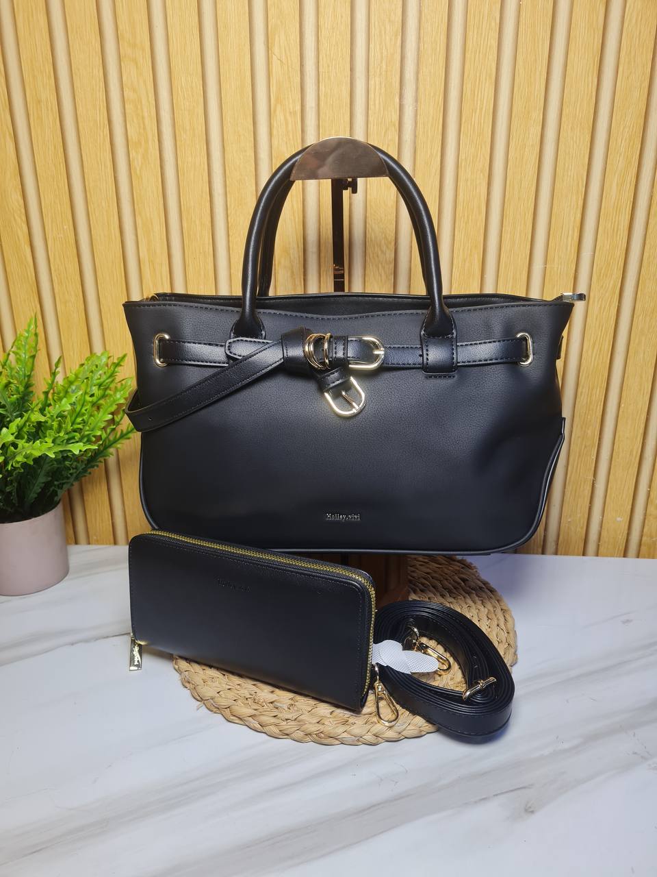 holly vivi belted handbag 1064 - black