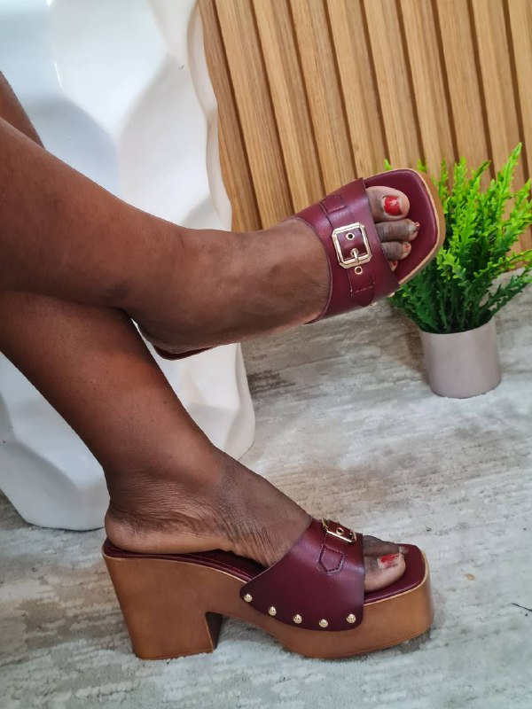 nora seith platform mule - wine