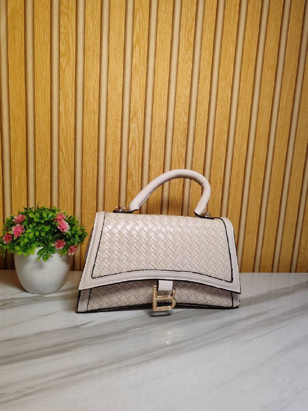 mini woven leather with b in front - cream