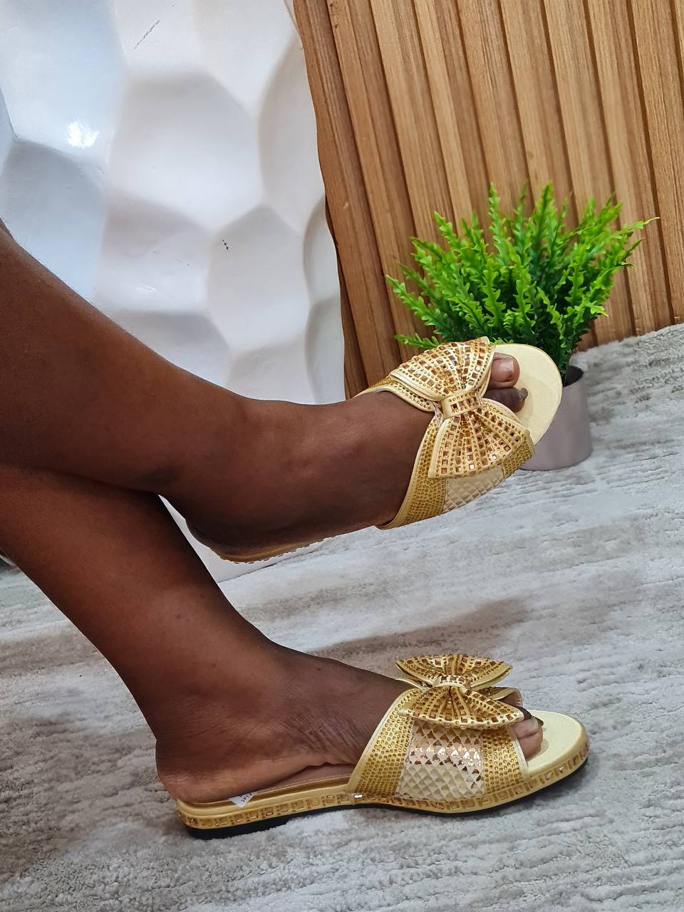 geriger gegallel flat slippers with bow - gold