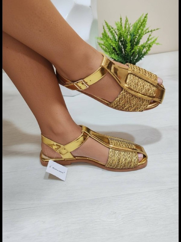 modern women flats - gold