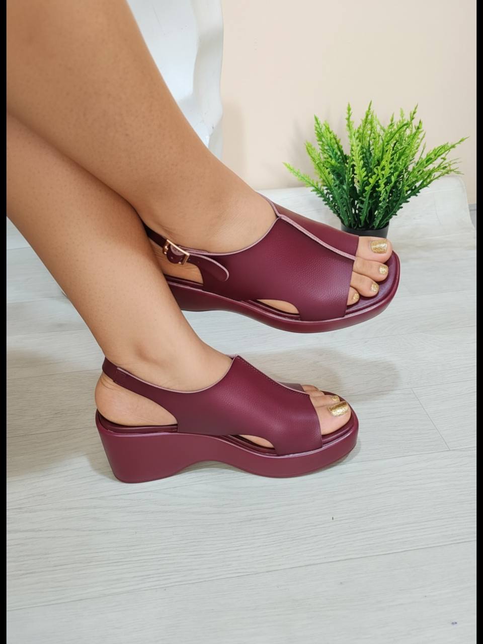 quabelle platform sandal - wine