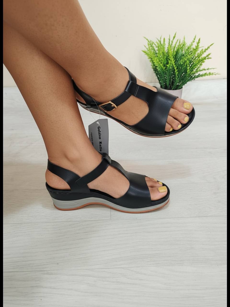 oldehello collection sandal - black