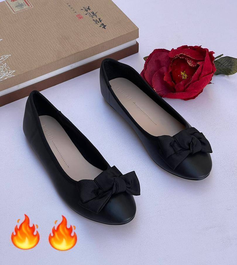forever 21 flat show with bow - black