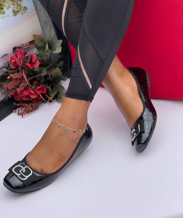 olivia lan flat shoe with 8 design - black