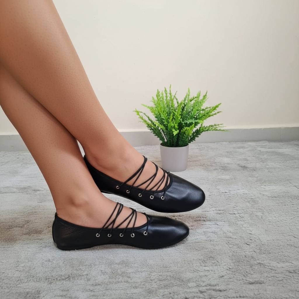 ardene strappy flat - black