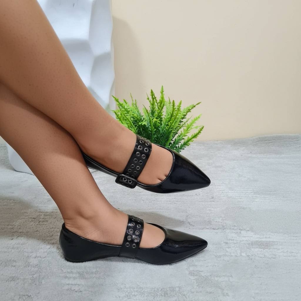 unit patent flat shoe - black
