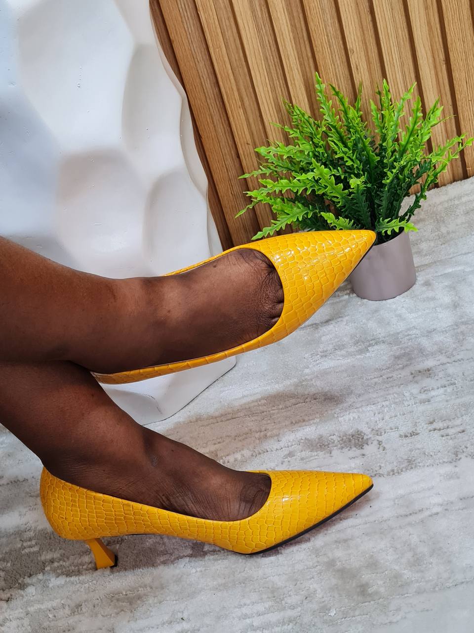 zara woman low pencil heel - yellow