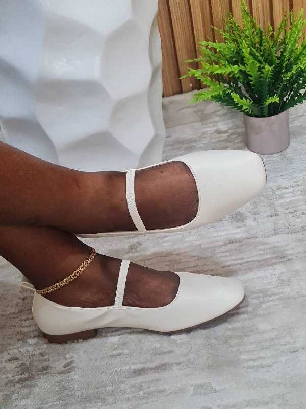 sho open flat shoe - white