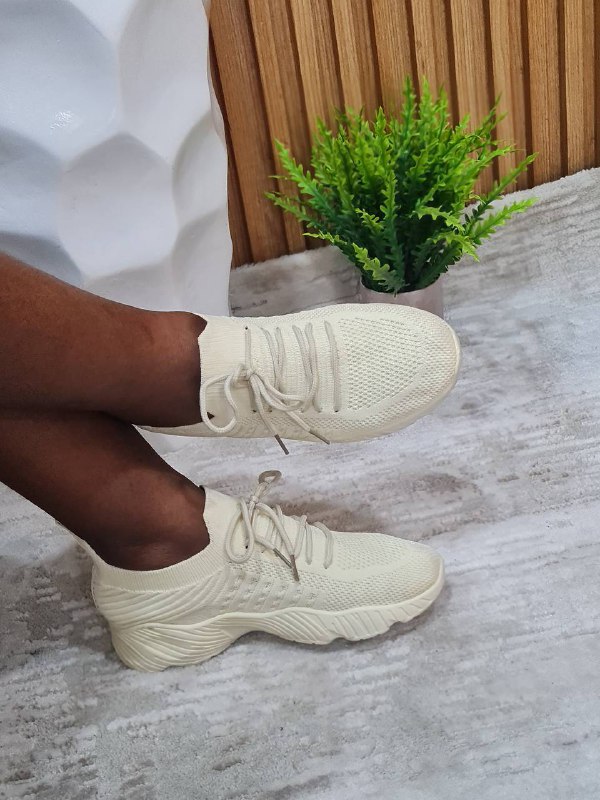 fabric sneakers with lace (1st) - cream