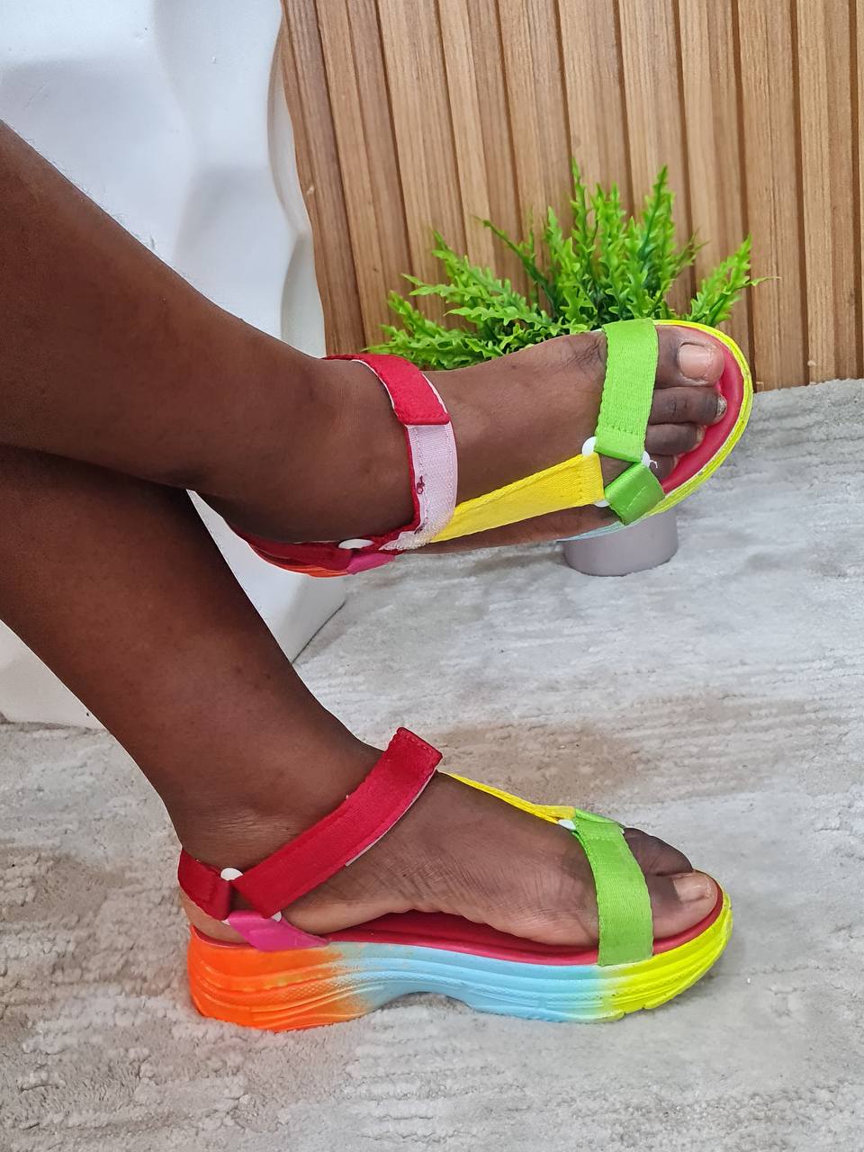 meilisa trekkers wedge - green/yellow/red straps