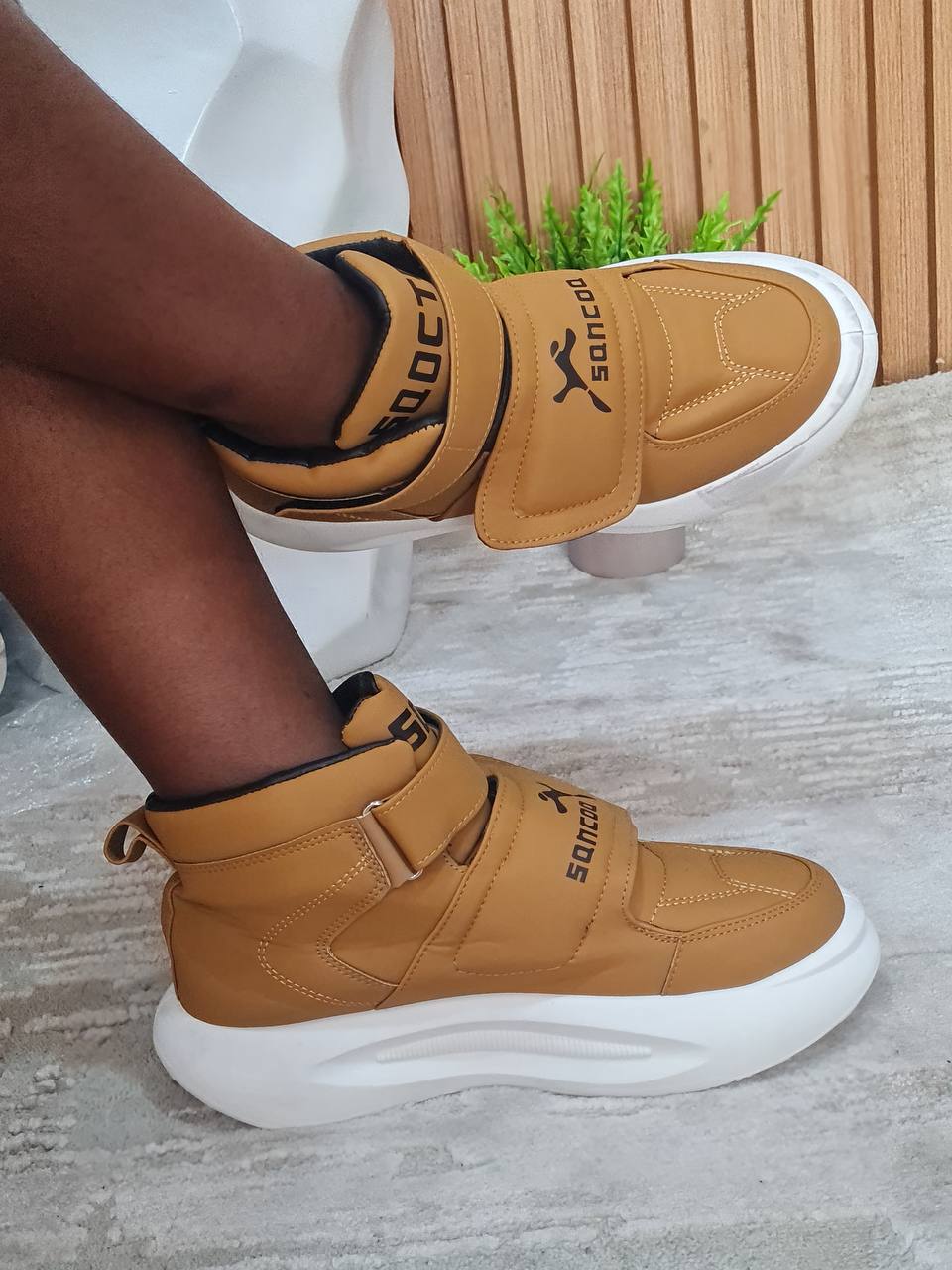 soocto sneakers - light brown