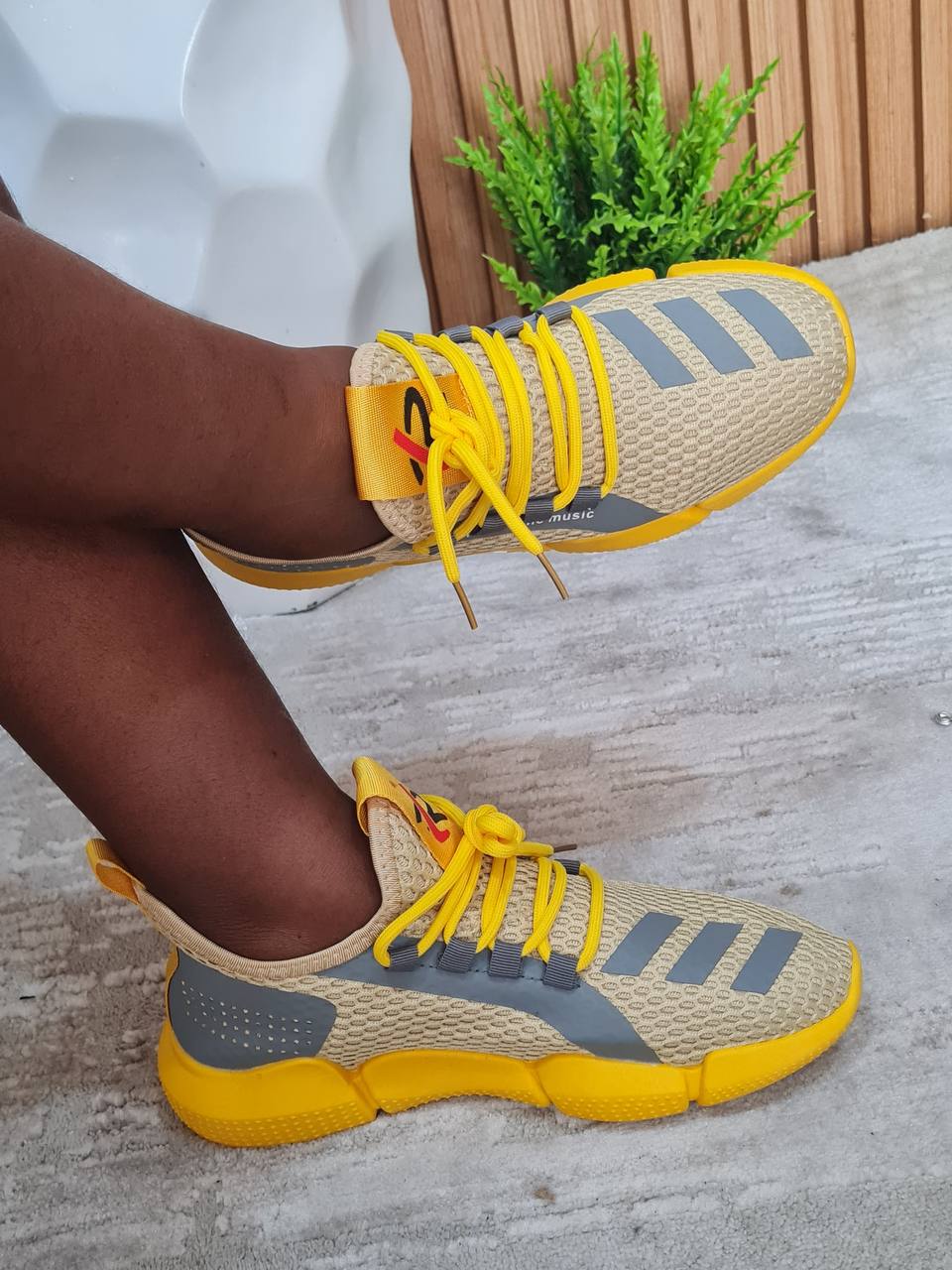 time to the music sneakers - yellow