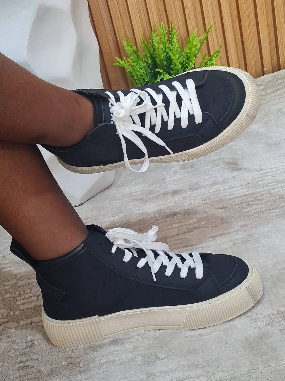 fxed sneakers - plain black