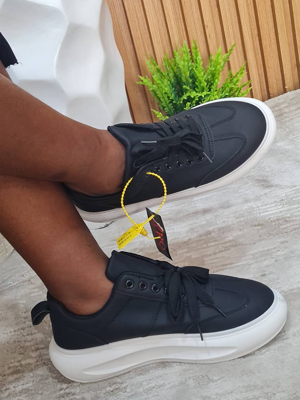 brq sneakers - black/white
