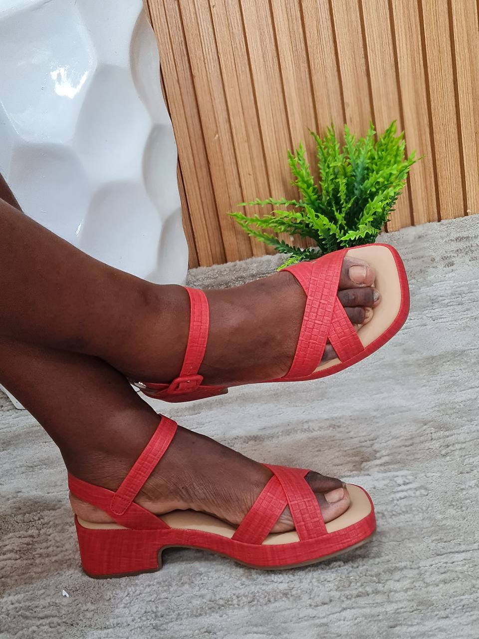 kemeth coie sandals - red