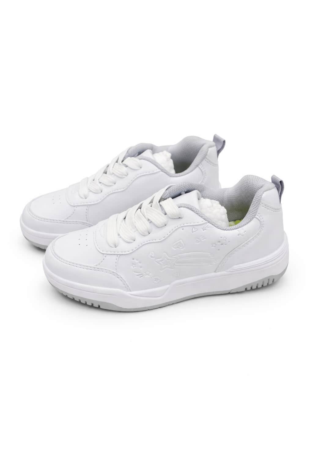 white boys sneaker
