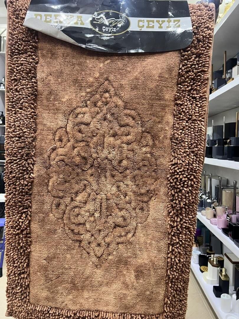 GOLDEN BROWN SERMAT FURRY MAT