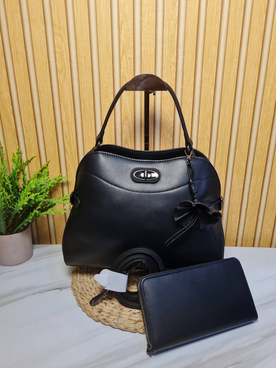 holly vivi handbag hv1096 - black