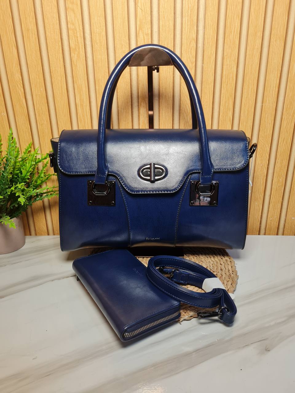 holly vivi two-toned handbag 1107 - blue