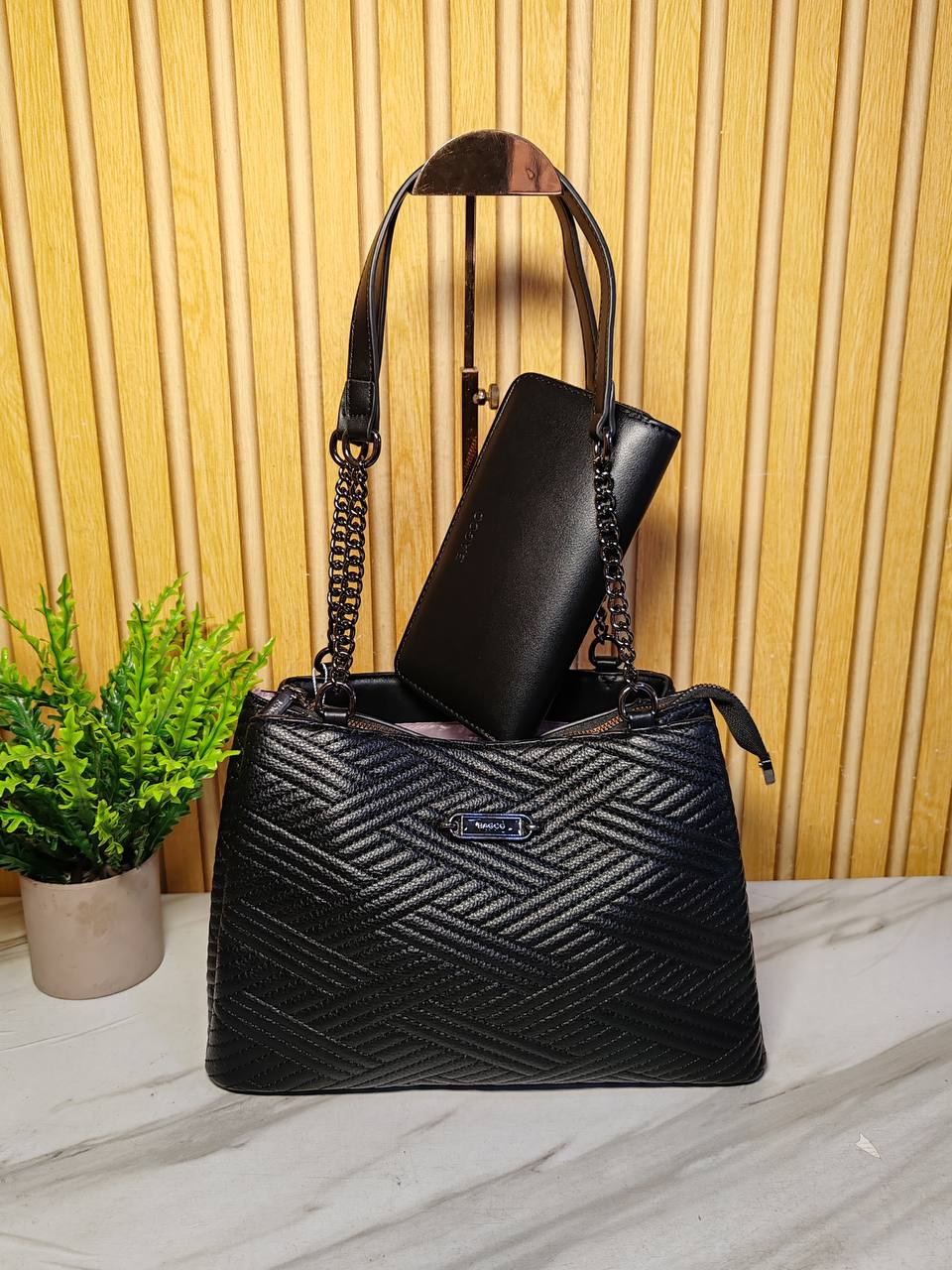 bagco chain handbag - black