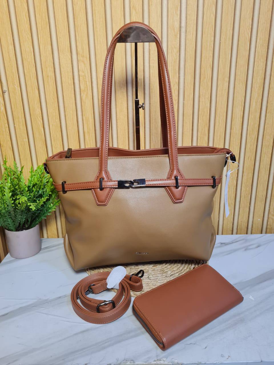 holly vivi tote n=bag 1092 - apricot/brown