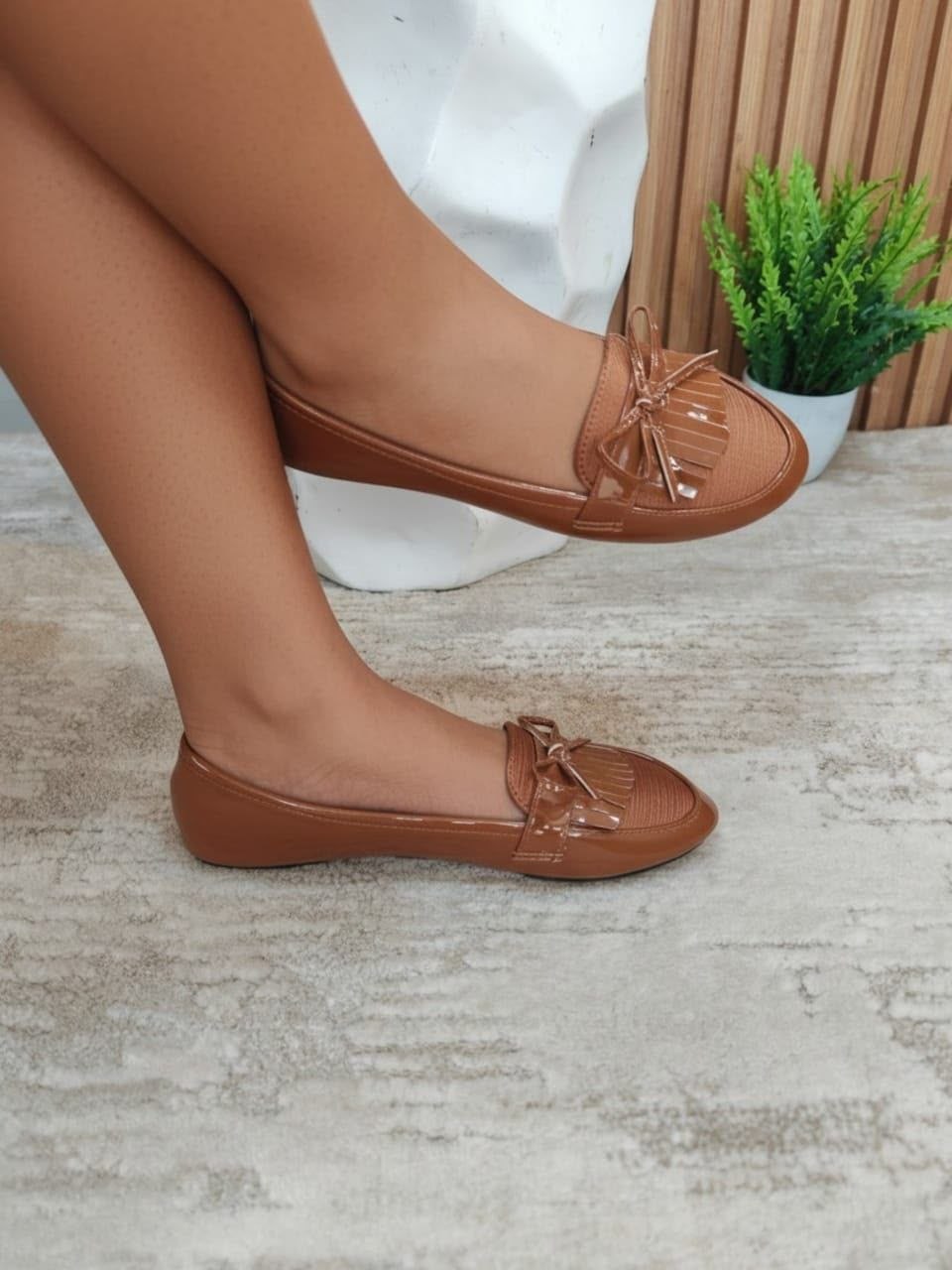looking smart flat shoe t90 - brown