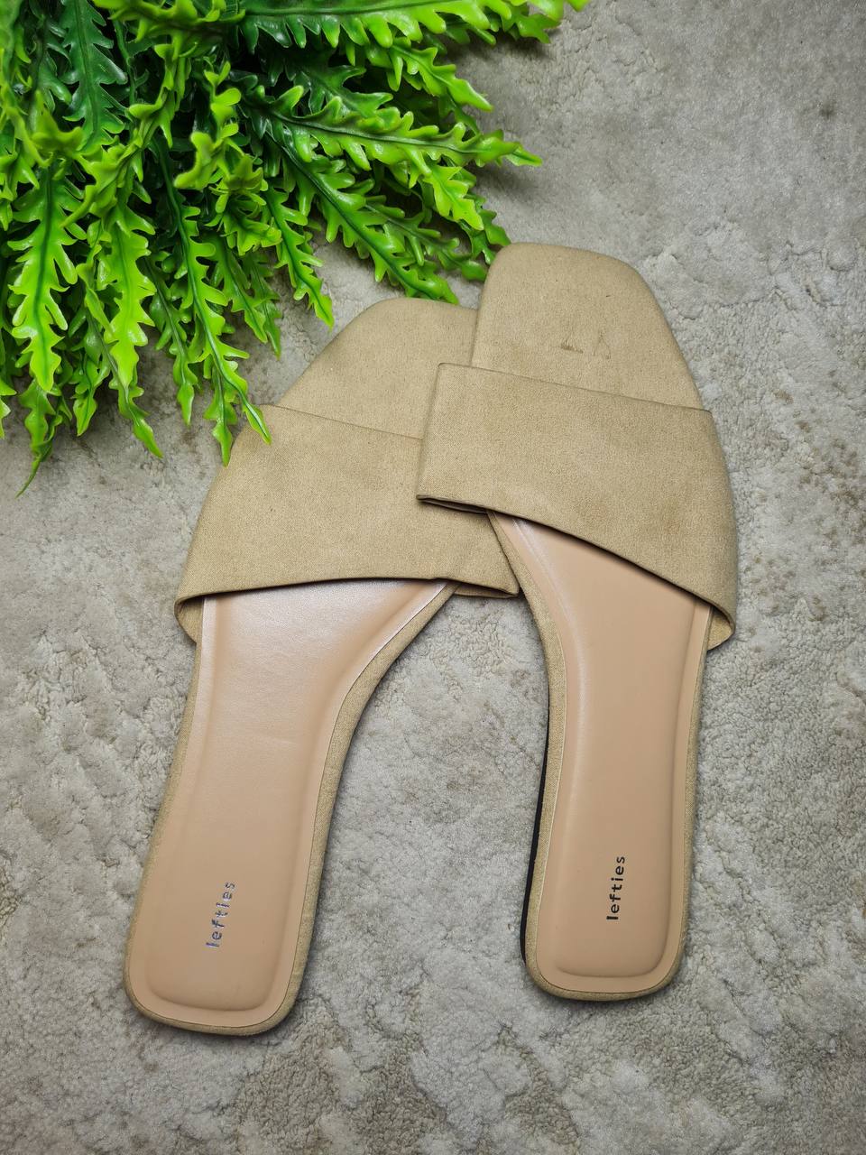 lefties flat slippers - brown