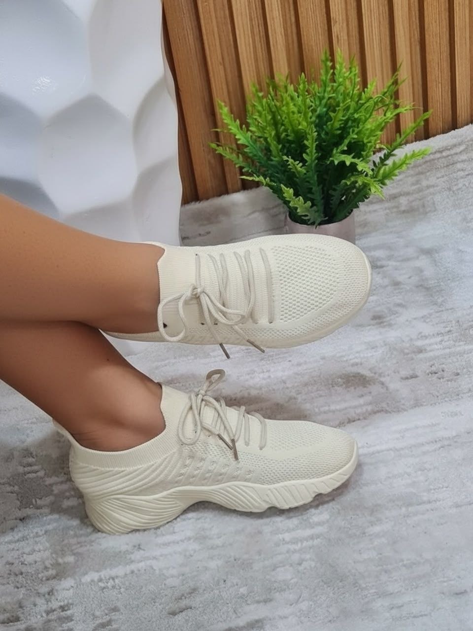 fabric sneakers with lace (1st) - cream