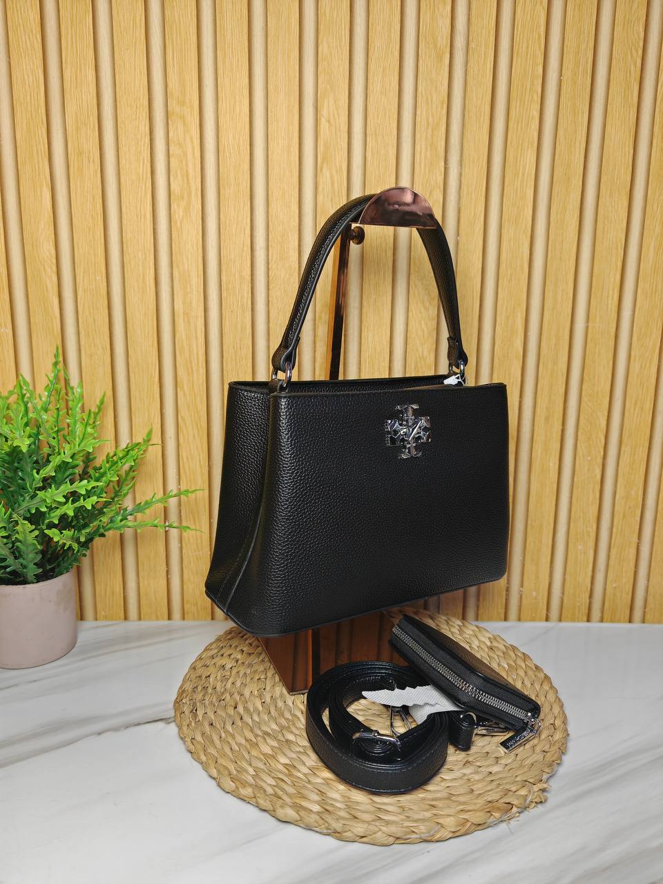 holly vivi handbag 1162 - black