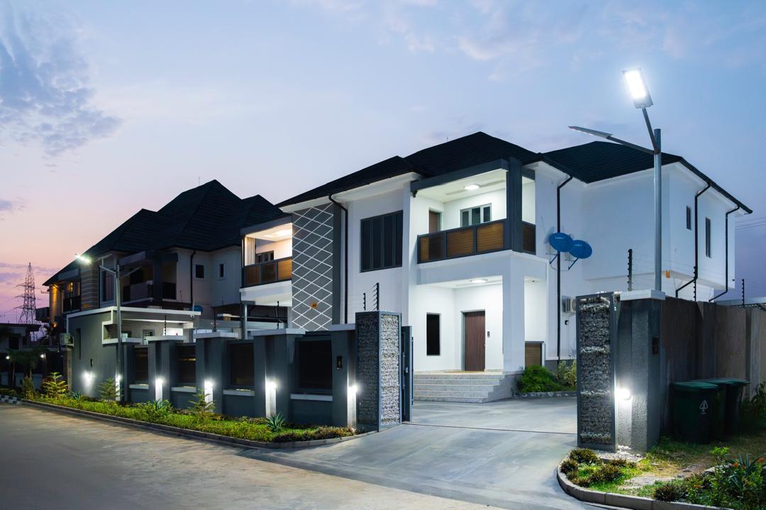 full apartment - Thumbnail 3