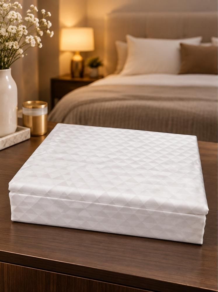 PATTERNED WHITE